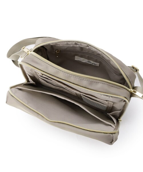 SHOO・LA・RUE（シューラルー）の「◆【撥水】旅行にも 8ポケットショルダーバッグ（ショルダーバッグ・レディース・ブラック/グレー/ライトパープル・00）」の9枚目の写真