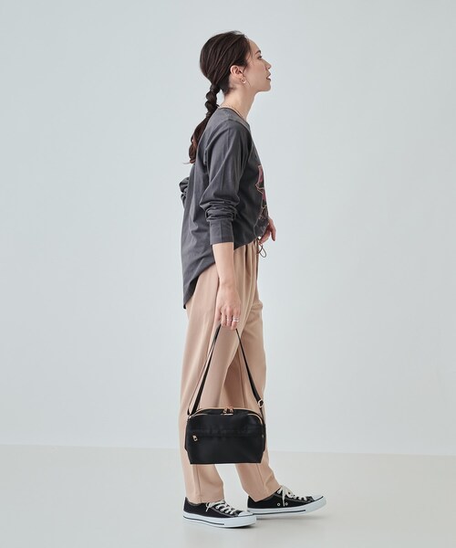 SHOO・LA・RUE（シューラルー）の「◆【撥水】旅行にも 8ポケットショルダーバッグ（ショルダーバッグ・レディース・ブラック/グレー/ライトパープル・00）」の19枚目の写真