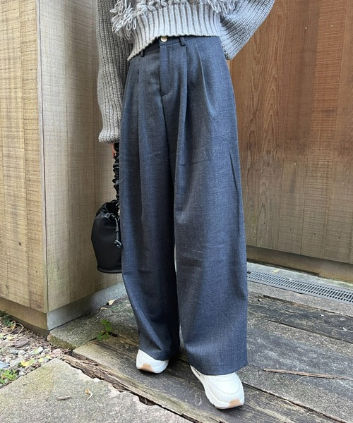 Olu.(オルドット)の「ワイドタックパンツ(スラックス・レディース・ダークグレー/カーキ・1/0)」の16枚目の写真