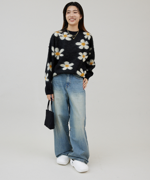 TOWNCRAFT(タウンクラフト)の「TOWNCRAFT/タウンクラフト shaggy raglan crew sweater(ニット/セーター・レディース・ブラック・X-SMALL)」の2枚目の写真