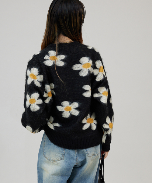 TOWNCRAFT(タウンクラフト)の「TOWNCRAFT/タウンクラフト shaggy raglan crew sweater(ニット/セーター・レディース・ブラック・X-SMALL)」の8枚目の写真