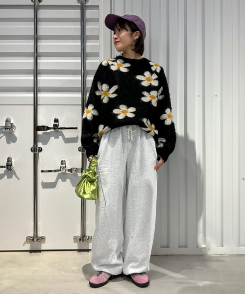 TOWNCRAFT(タウンクラフト)の「TOWNCRAFT/タウンクラフト shaggy raglan crew sweater(ニット/セーター・レディース・ブラック・X-SMALL)」の9枚目の写真
