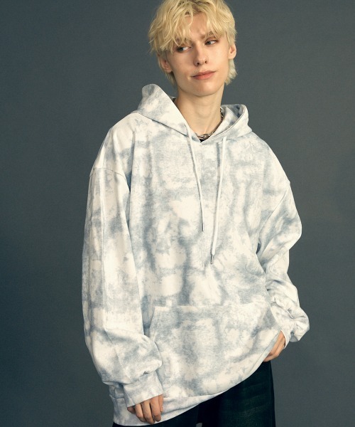 Shoowtime(ショウタイム)の「Marble pattern oversized pullover hoodie / マーブルパターンオーバーサイズプルオーバーパーカー(パーカー・メンズ・ホワイト系/チャコールグレー/ブラック系・MEDIUM/LARGE/X-LARGE)」の5枚目の写真