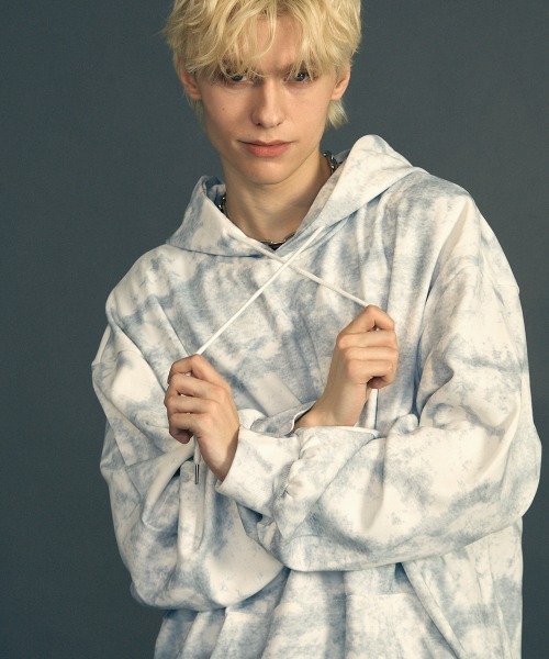 Shoowtime(ショウタイム)の「Marble pattern oversized pullover hoodie / マーブルパターンオーバーサイズプルオーバーパーカー(パーカー・メンズ・ホワイト系/チャコールグレー/ブラック系・MEDIUM/LARGE/X-LARGE)」の10枚目の写真