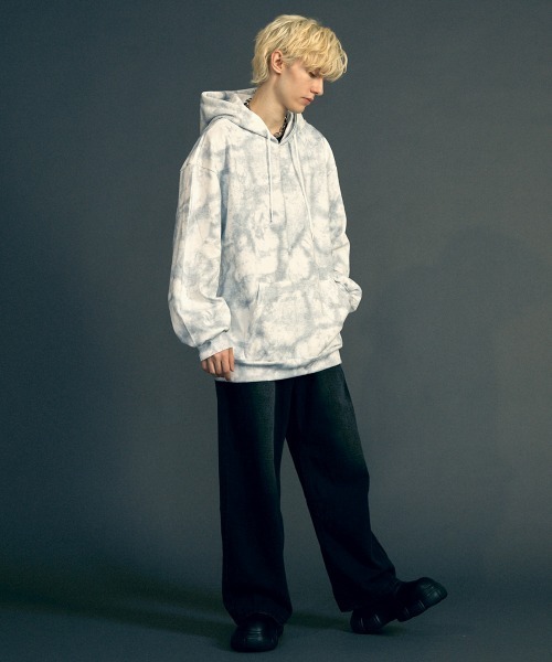 Shoowtime(ショウタイム)の「Marble pattern oversized pullover hoodie / マーブルパターンオーバーサイズプルオーバーパーカー(パーカー・メンズ・ホワイト系/チャコールグレー/ブラック系・MEDIUM/LARGE/X-LARGE)」の15枚目の写真