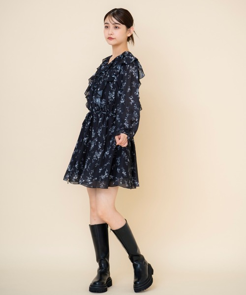 REDYAZEL（レディアゼル）の「フローラルプリントシフォンミニワンピース（ワンピース・レディース・ブラック/ホワイト/ベージュ・FREE）」の12枚目の写真