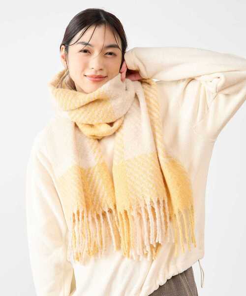 MELROSE claire(メルローズ クレール)の「【ふんわりループヤーンチェックストール】(マフラー・レディース・ライトブルー/イエロー・FREE)」の2枚目の写真