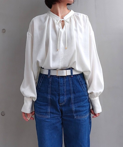 Q（キュー）の「2wayボリューム袖ブラウス（シャツ/ブラウス・レディース・ネイビー/ホワイト・MEDIUM）」の4枚目の写真