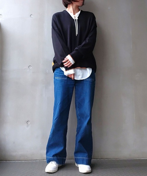 Q（キュー）の「2wayボリューム袖ブラウス（シャツ/ブラウス・レディース・ネイビー/ホワイト・MEDIUM）」の18枚目の写真