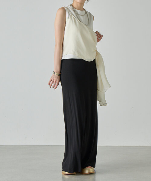 SHENERY（シーナリー）の「《何通りも楽しめる》ワンショルストール（シャツ/ブラウス・レディース・ブラック/オフホワイト・FREE）」の16枚目の写真