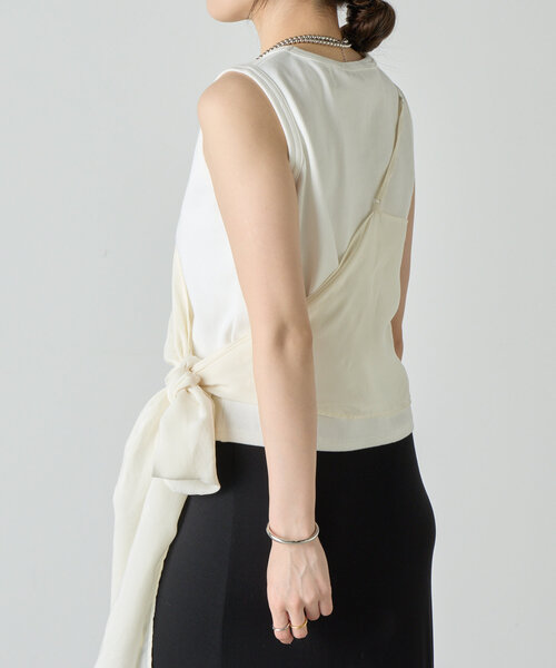 SHENERY（シーナリー）の「《何通りも楽しめる》ワンショルストール（シャツ/ブラウス・レディース・ブラック/オフホワイト・FREE）」の22枚目の写真