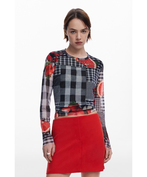tシャツ 「Desigual x Tyler McGillivary」花柄シアートップス ブラック レディース Desigual（デシグアル）の「【Desigual x Tyler McGillivary】花