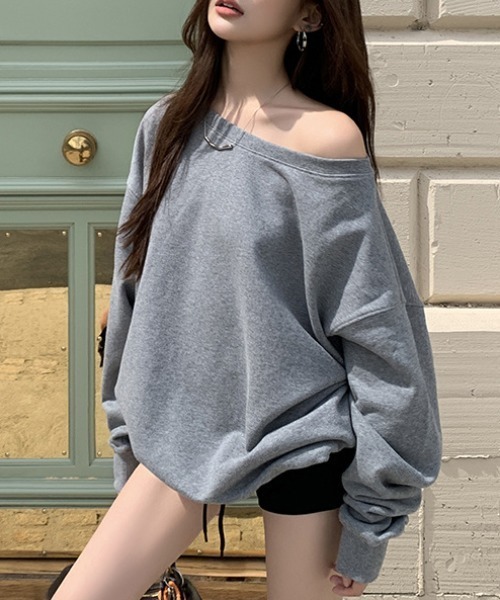 FREE STYLISTS(フリー スタイリスト)の「YUGA_YGMC オフショルダー ルーズシルエットスウェットPO(スウェット・レディース・ネイビー/ライトグレー・FREE)」の2枚目の写真