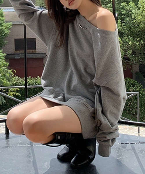 FREE STYLISTS(フリー スタイリスト)の「YUGA_YGMC オフショルダー ルーズシルエットスウェットPO(スウェット・レディース・ネイビー/ライトグレー・FREE)」の11枚目の写真