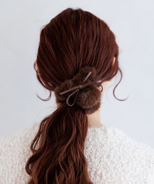 flower（フラワー）の「ファーリボンクリップ（バレッタ/ヘアクリップ・レディース・ブラウン/アイボリー・FREE）」の2枚目の写真