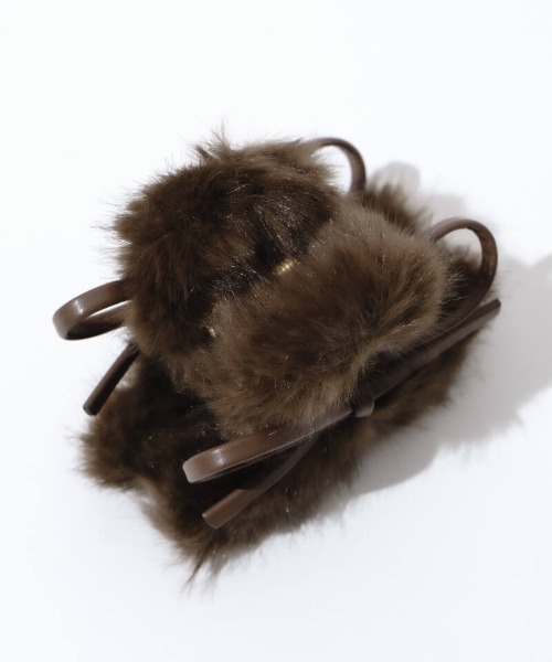 flower（フラワー）の「ファーリボンクリップ（バレッタ/ヘアクリップ・レディース・ブラウン/アイボリー・FREE）」の3枚目の写真