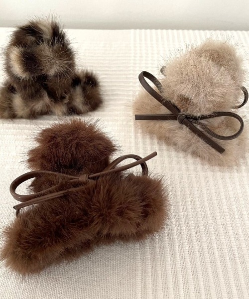 flower（フラワー）の「ファーリボンクリップ（バレッタ/ヘアクリップ・レディース・ブラウン/アイボリー・FREE）」の14枚目の写真