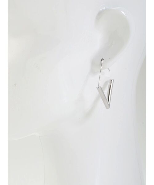 ELENDEEK(エレンディーク)の「Vラージピアス(ピアス(両耳用)・レディース・シルバー/ゴールド・FREE)」の9枚目の写真