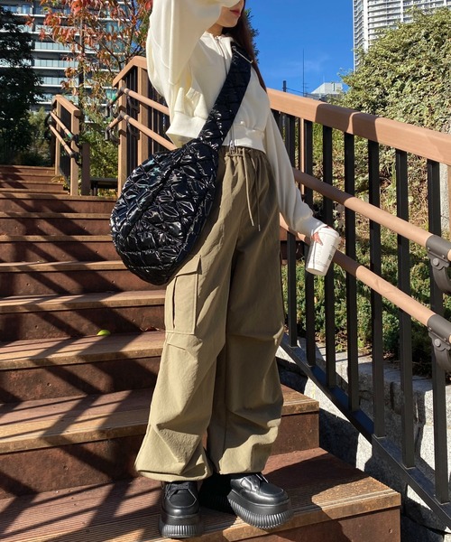 WEGO（ウィゴー）の「WEGO/エアリーBIGショルダー（ショルダーバッグ・レディース・その他1/ブラック/ブラック系その他・FREE）」の14枚目の写真