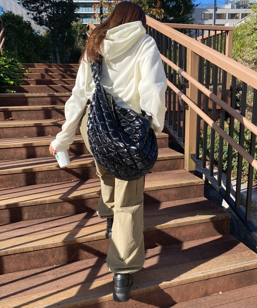 WEGO（ウィゴー）の「WEGO/エアリーBIGショルダー（ショルダーバッグ・レディース・その他1/ブラック/ブラック系その他・FREE）」の13枚目の写真