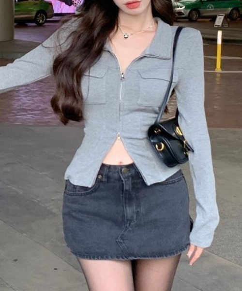 lilful（リルフル）の「ダブルジップ スリムライン フロントポケットデザイントップス（Tシャツ/カットソー・レディース・グレー・M/L）」の13枚目の写真