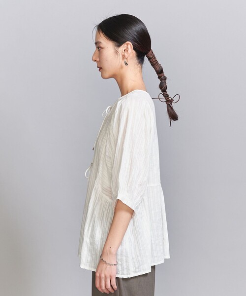 BEAUTY&YOUTH UNITED ARROWS（ビューティーアンドユースユナイテッドアローズ）の「【WEB限定】コットンドビー リボンブラウス -2WAY/ウォッシャブル-（シャツ/ブラウス・レディース・ブラック/ホワイト/ロイヤルブルー・FREE）」の19枚目の写真