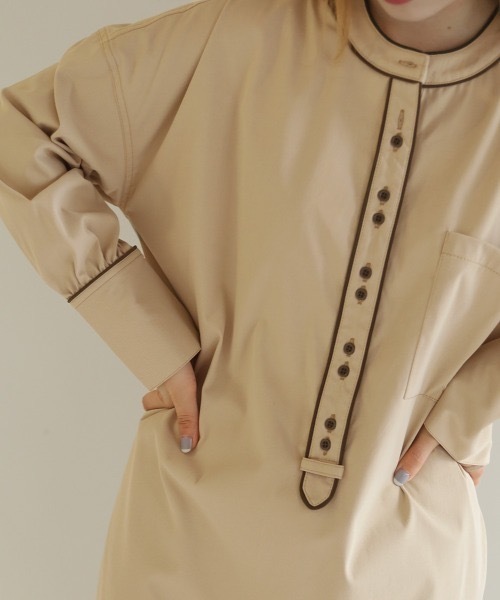 Bab（バブ）の「パイピングシャツワンピース（シャツワンピース・レディース・ブラウン/ベージュ・MEDIUM）」の11枚目の写真