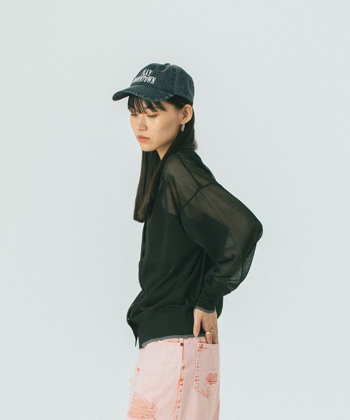 ROSE BUD（ローズバッド）の「SHEER V CARDIGAN（カーディガン/ボレロ・レディース・ブラック/グリーン・ONE SIZE）」の3枚目の写真