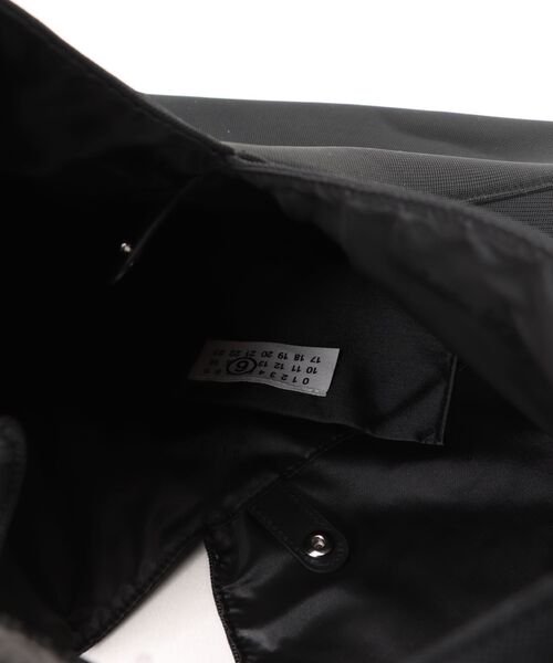 MM6 Maison Margiela（ｴﾑｴﾑｼｯｸｽ ﾒｿﾞﾝ ﾏﾙｼﾞｪﾗ）の「MM6 CLASSIC JAPANESE HANDBAG（ハンドバッグ・レディース・ブラック・FREE）」の4枚目の写真