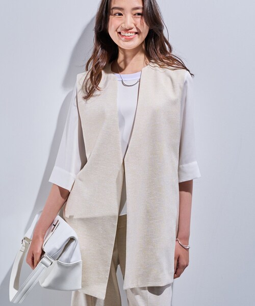 INDIVI(インディヴィ)の「【こなれSETUP】リネンライクジレジャケット(ベスト・レディース・チャコール/ネイビー/アイボリー系2/ライトグレー系3/ナチュラル・38/34/13/05/15 /03)」の3枚目の写真