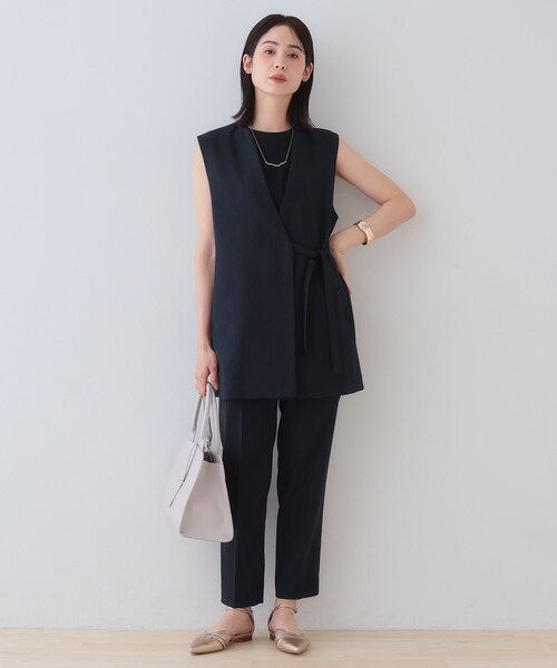 INDIVI(インディヴィ)の「【こなれSETUP】リネンライクジレジャケット(ベスト・レディース・チャコール/ネイビー/アイボリー系2/ライトグレー系3/ナチュラル・38/34/13/05/15 /03)」の13枚目の写真