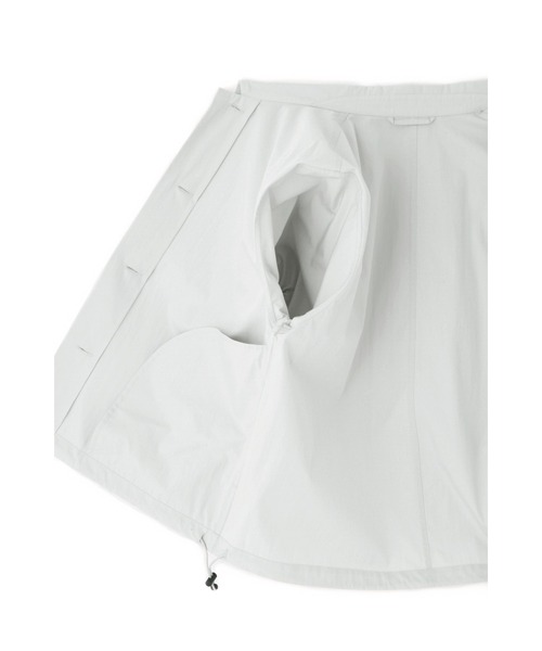 MARGARET HOWELL(マーガレットハウエル)の「FINE COTTON NYLON POPLIN(ブルゾン・レディース・グレー系その他/ブラック・1/2)」の10枚目の写真
