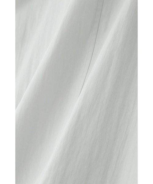 MARGARET HOWELL(マーガレットハウエル)の「FINE COTTON NYLON POPLIN(ブルゾン・レディース・グレー系その他/ブラック・1/2)」の12枚目の写真