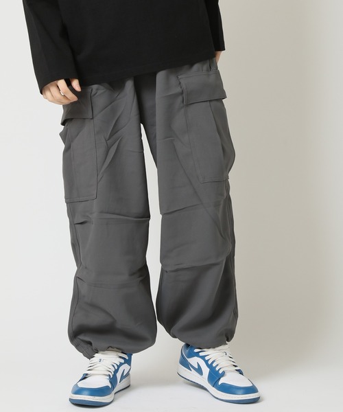 ARCADE（アーケード）の「ワイドシルエットカーゴパンツ（カーゴパンツ・メンズ・チャコールグレー/ブラック/カーキ/アイボリー・L/LL/M）」の9枚目の写真
