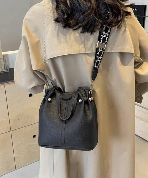 ショルダーバッグ・ポシェット MARTINCOKS Belle Flute Black TRIM WAVES POCHETTE ポシェットバッグ（ショルダーバッグ