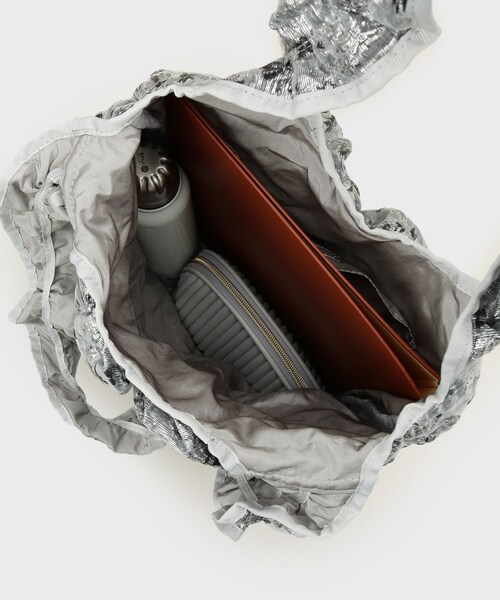 GALLEST(ギャレスト)の「スクエアギャザートート(トートバッグ・レディース・シルバー/ブラック・00)」の12枚目の写真