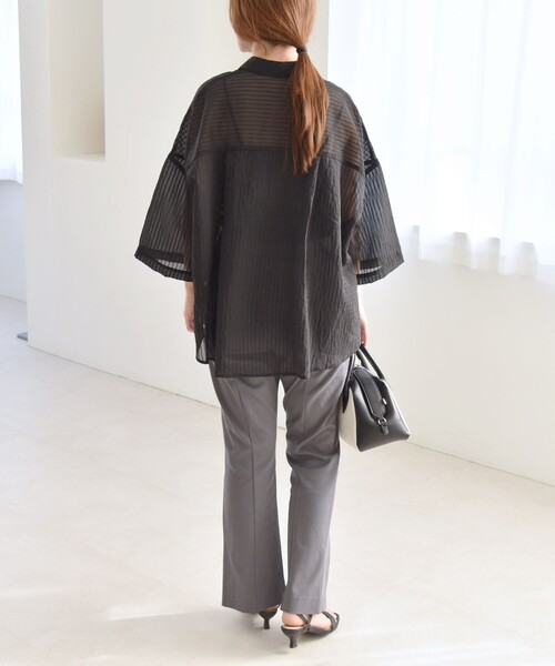quaranciel(カランシエル)の「quaranciel:〈接触冷感/汗染み防止加工/洗濯機可能〉スリット イージー パンツ(その他パンツ・レディース・ブラック/チャコールグレー・ONE SIZE)」の4枚目の写真