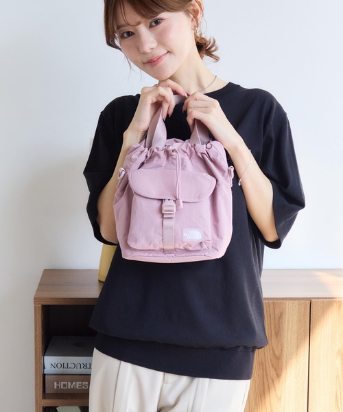 THE NORTH FACE(ザノースフェイス)の「【THE NORTH FACE/ザノースフェイス】BREEZE BUCKET BAG/ブリーズ バケット バッグ(ショルダーバッグ・メンズ・ブラック/サンドベージュ/バイオレット/ライトブルーグレー/スモークピンク・FREE)」の5枚目の写真
