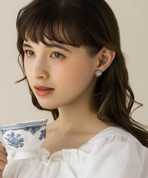 LA MUe(ラミュー)の「【LA MUE】ハートパールピアス(ピアス(両耳用)・レディース・シルバー/ゴールド・FREE)」の13枚目の写真