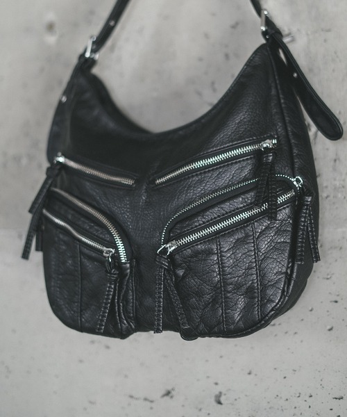 ショルダーバッグ・ポシェット ^LEATHERY^ Glossy Ribbon Shoulder Bag BLACK LRBG4311BK y-project-Shiny-Black-Wire-