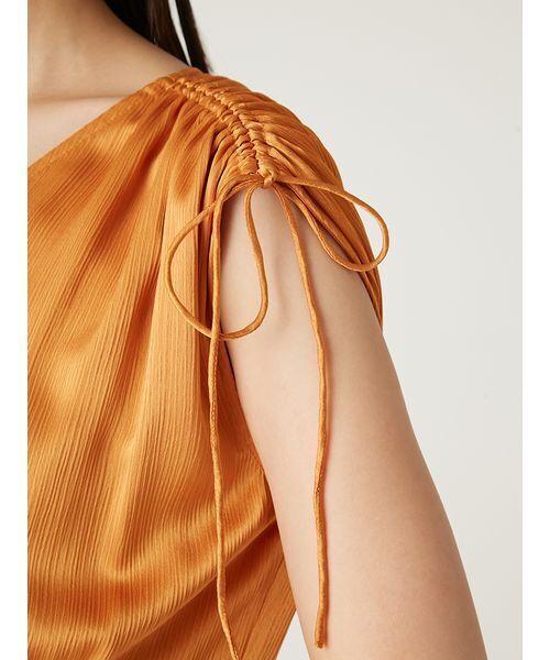 FRAY I.D（フレイアイディー）の「サテンタックフレアワンピース（ワンピース・レディース・アイボリー/ネイビー/オレンジ・2/1/0）」の8枚目の写真