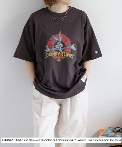 DISCUS ATHLETIC(ディスカス アスレチック)の「【DISCUS ATHLETIC】 キャラクタープリントTee ルーニー・テューンズ&グレムリン(Tシャツ/カットソー・レディース・ホワイト系1/ホワイト系2/ブラック系1/ブラック系2・M)」の3枚目の写真