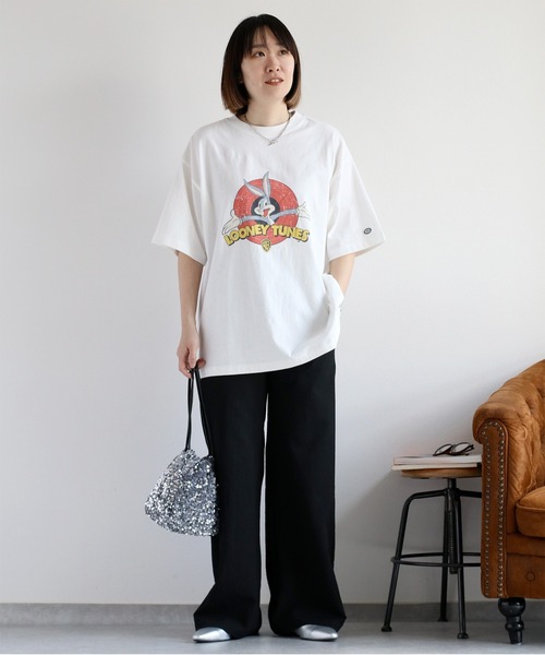 DISCUS ATHLETIC(ディスカス アスレチック)の「【DISCUS ATHLETIC】 キャラクタープリントTee ルーニー・テューンズ&グレムリン(Tシャツ/カットソー・レディース・ホワイト系1/ホワイト系2/ブラック系1/ブラック系2・M)」の11枚目の写真