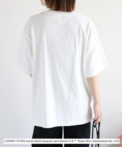 DISCUS ATHLETIC(ディスカス アスレチック)の「【DISCUS ATHLETIC】 キャラクタープリントTee ルーニー・テューンズ&グレムリン(Tシャツ/カットソー・レディース・ホワイト系1/ホワイト系2/ブラック系1/ブラック系2・M)」の7枚目の写真