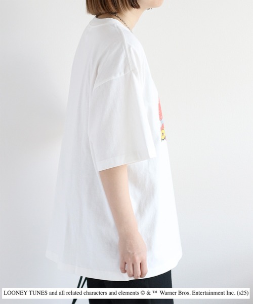 DISCUS ATHLETIC(ディスカス アスレチック)の「【DISCUS ATHLETIC】 キャラクタープリントTee ルーニー・テューンズ&グレムリン(Tシャツ/カットソー・レディース・ホワイト系1/ホワイト系2/ブラック系1/ブラック系2・M)」の8枚目の写真