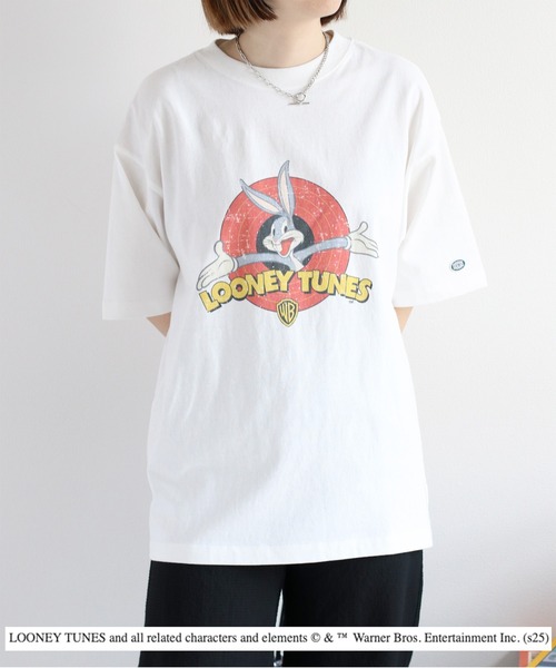 DISCUS ATHLETIC(ディスカス アスレチック)の「【DISCUS ATHLETIC】 キャラクタープリントTee ルーニー・テューンズ&グレムリン(Tシャツ/カットソー・レディース・ホワイト系1/ホワイト系2/ブラック系1/ブラック系2・M)」の9枚目の写真