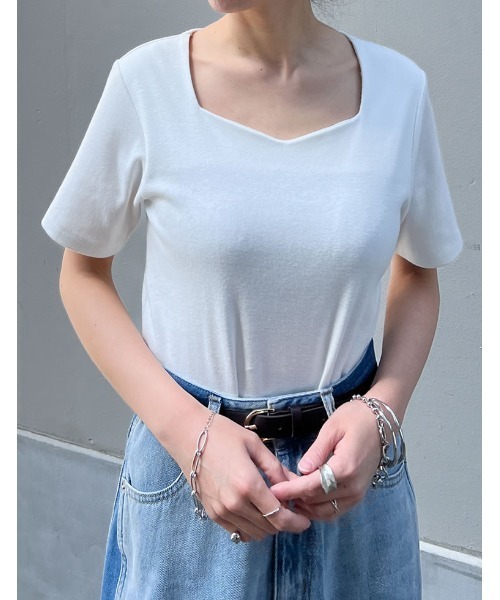 Re:EDIT（リエディ）の「[接触冷感]ペンタゴンネック半袖Tシャツ（Tシャツ/カットソー・レディース・ホワイト/チャコールグレー/ブラック・MEDIUM/LARGE）」の8枚目の写真