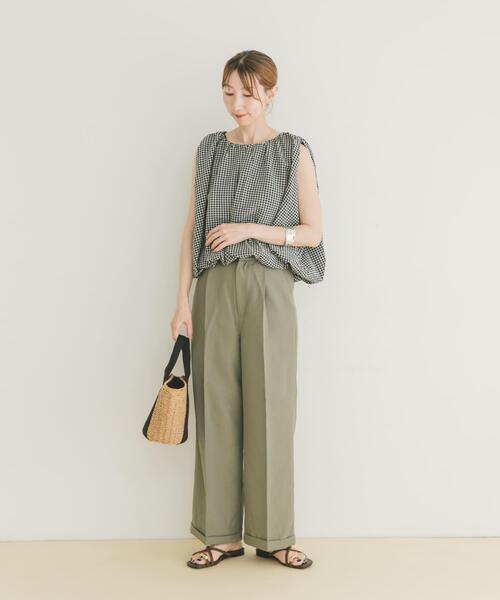 ITEMS URBANRESEARCH(アイテムズ アーバンリサーチ)の「バルーンスリーブノースリブラウス(シャツ/ブラウス・レディース・ホワイト系その他/オフホワイト/ブラック・FREE)」の17枚目の写真