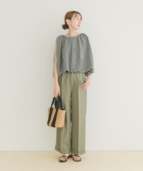 ITEMS URBANRESEARCH（アイテムズ アーバンリサーチ）の「バルーンスリーブノースリブラウス（シャツ/ブラウス・レディース・ホワイト系その他/オフホワイト/ブラック・FREE）」の11枚目の写真