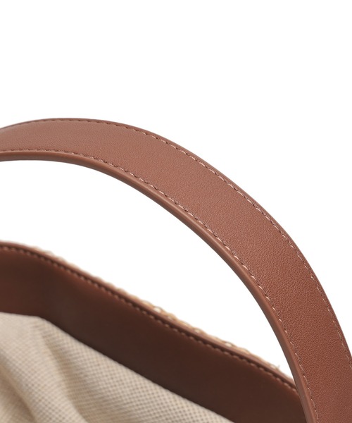 Ungrid（アングリッド）の「【Ungrid/アングリッド】雑材コンビ 巾着バケットバッグ（かごバッグ・レディース・ホワイト/ブラック/ブラウン・FREE）」の21枚目の写真